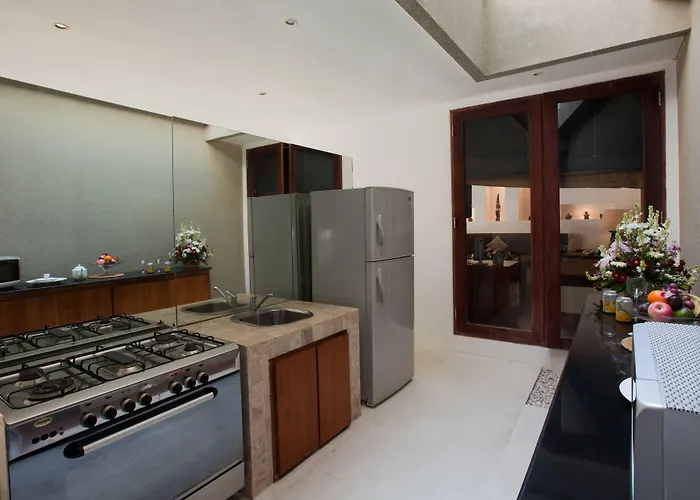 Villa Danoya Private Luxury Residences *